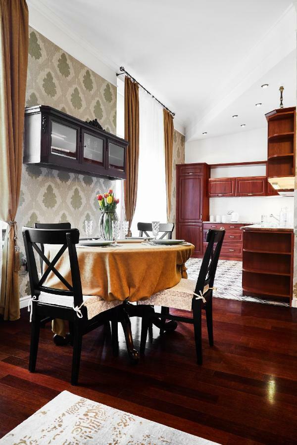 Luxury Apartment/Florianska Street Krakow Luaran gambar